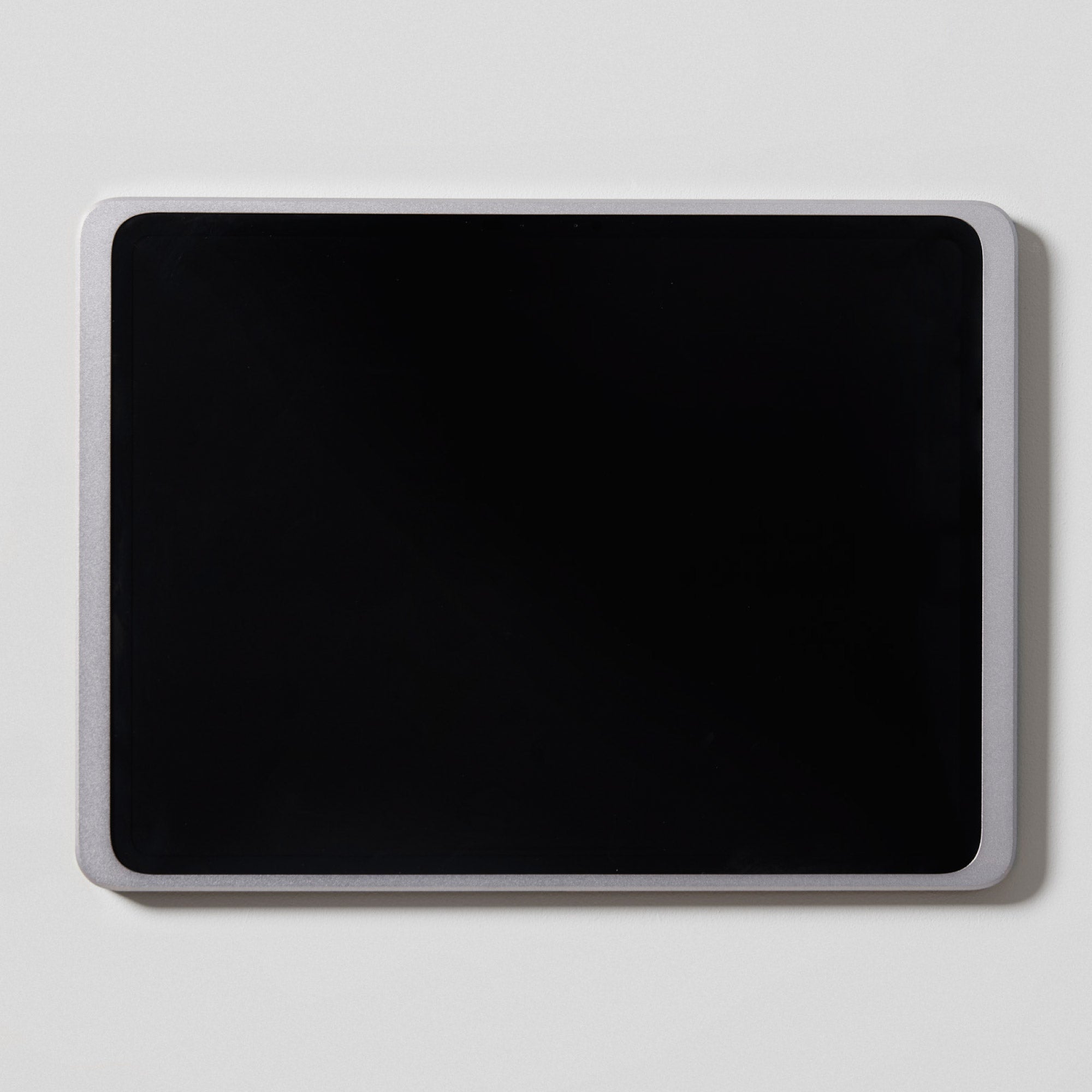 Dame Wall 2.0 for iPad Pro 13" M4 premium wall mount for AV control