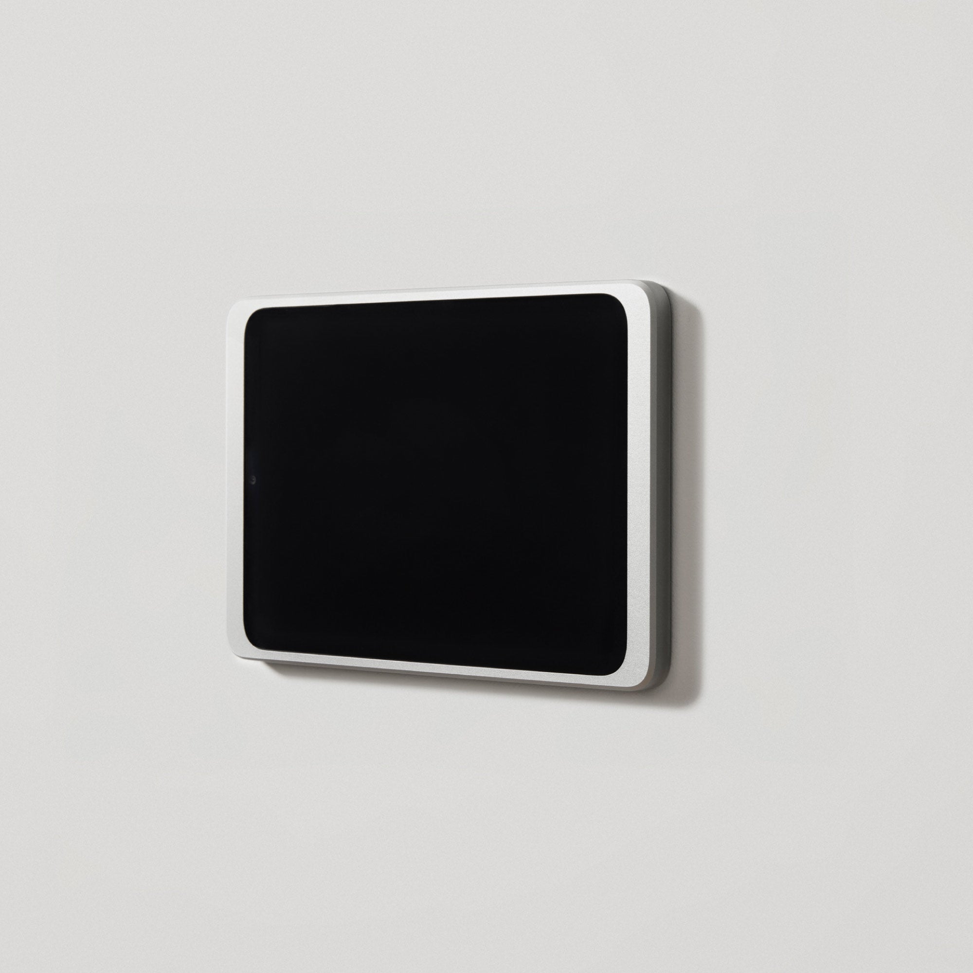 Dame Wall 2.0 wall mount for iPad mini A17 Pro with permanent charging