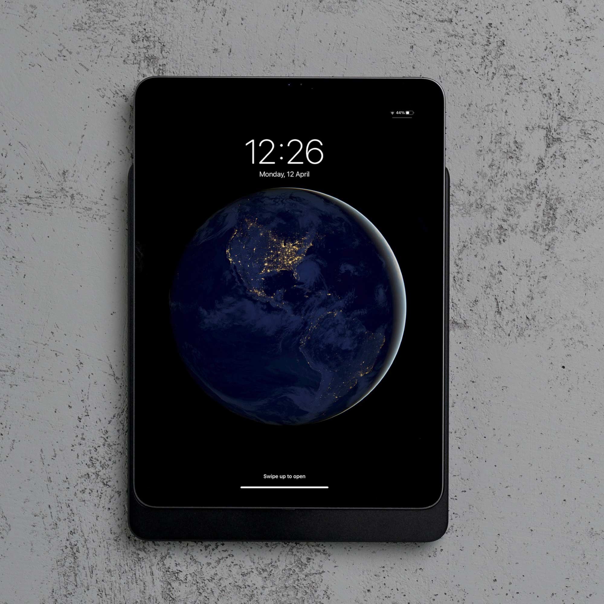 Dame Wall Home for iPad Pro 11" premium tablet wall mount with an open form