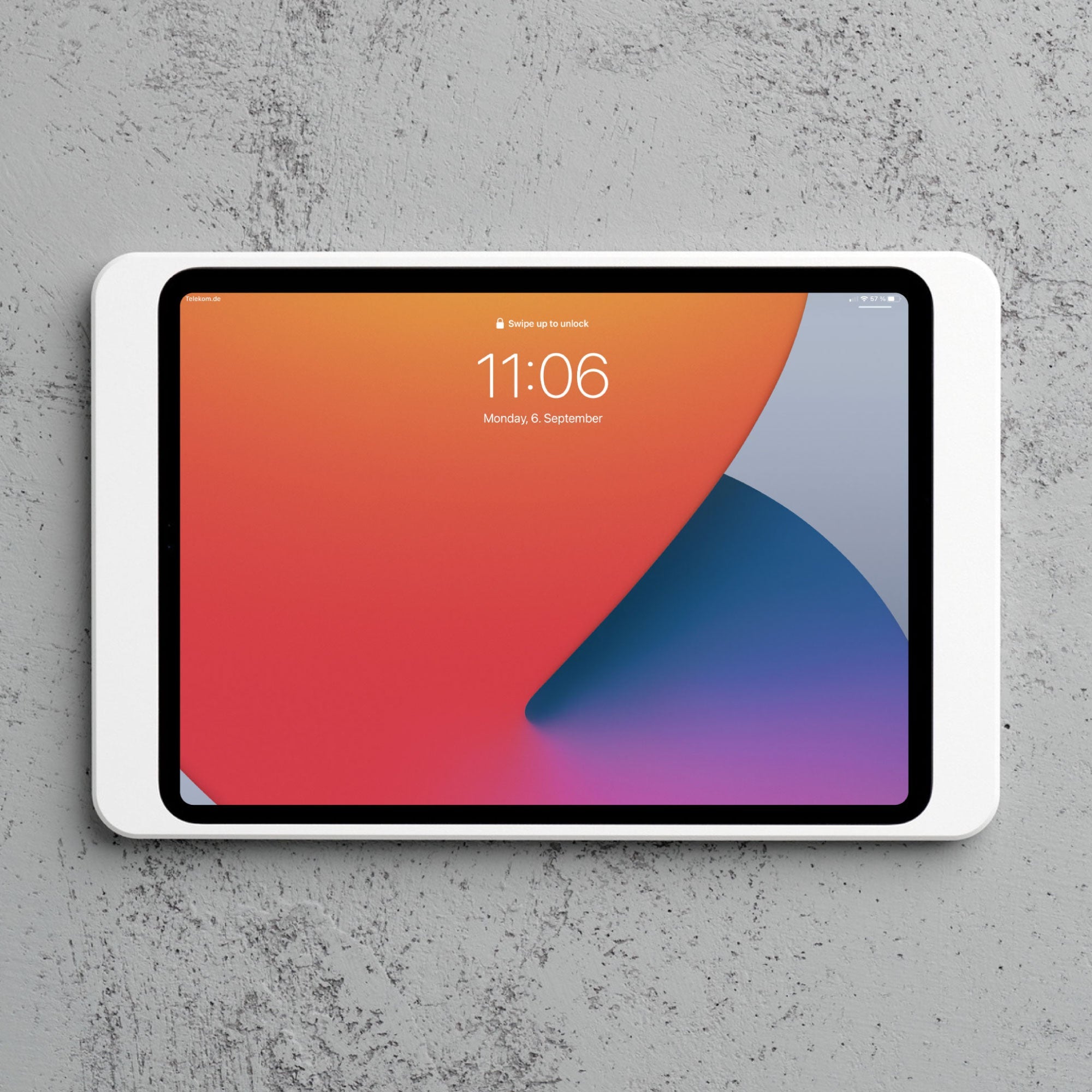 Dame Wall for iPad Air 10.9" white powder coated