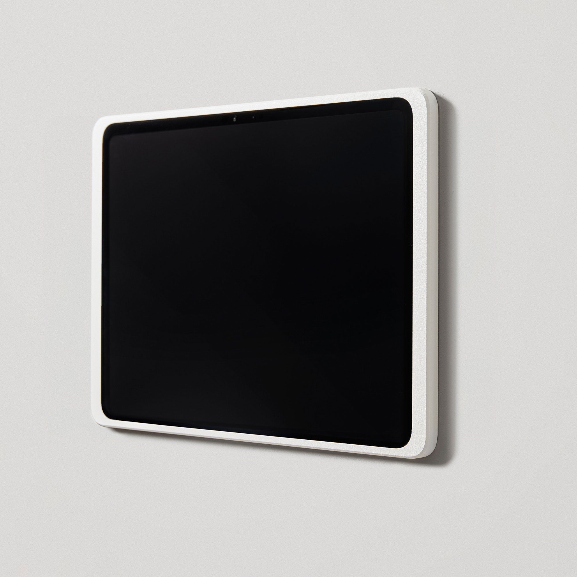 Dame Wall 2.0 premium wall mount for iPad Pro 13" M4 white