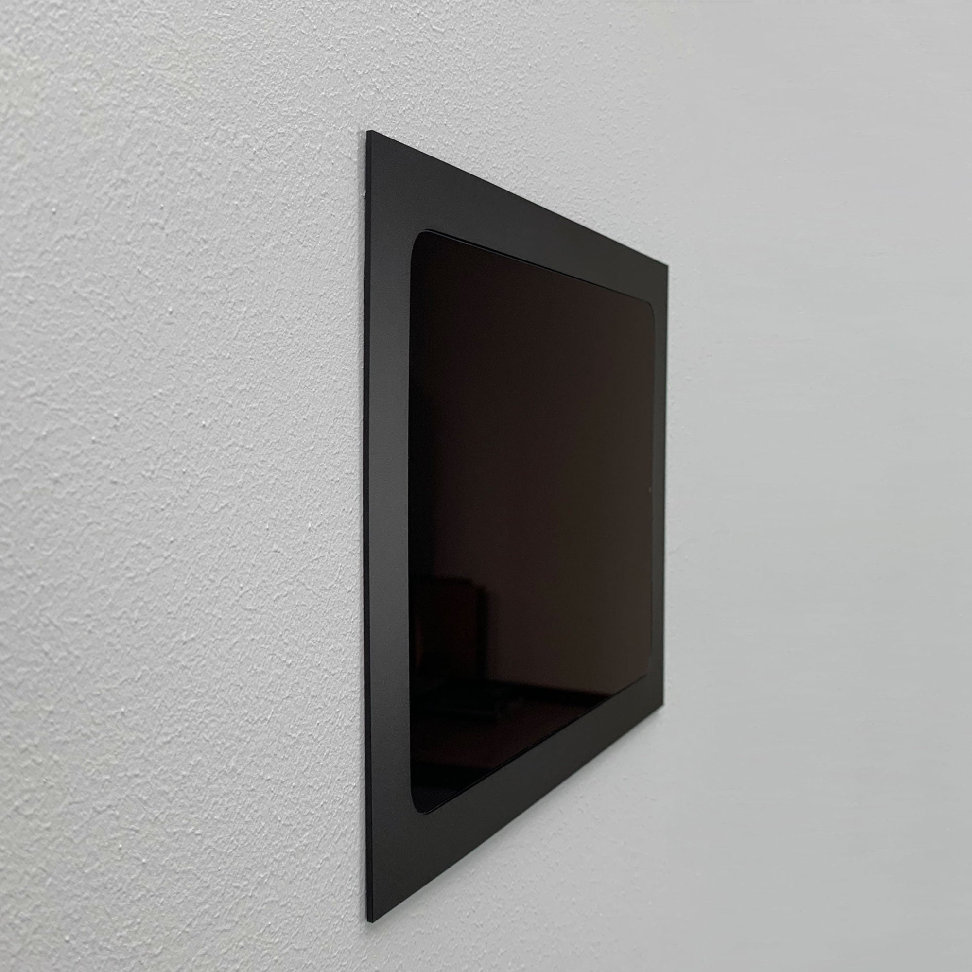 Whiz premium wall mount for iPad Pro 11" for smart home