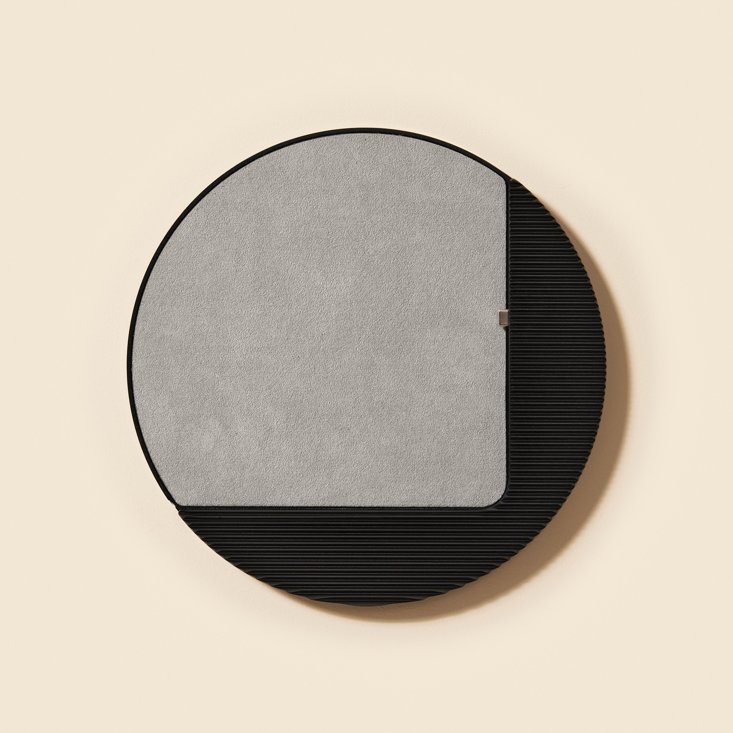 Moonlight for iPad 10.9" 10th gen. black anodised