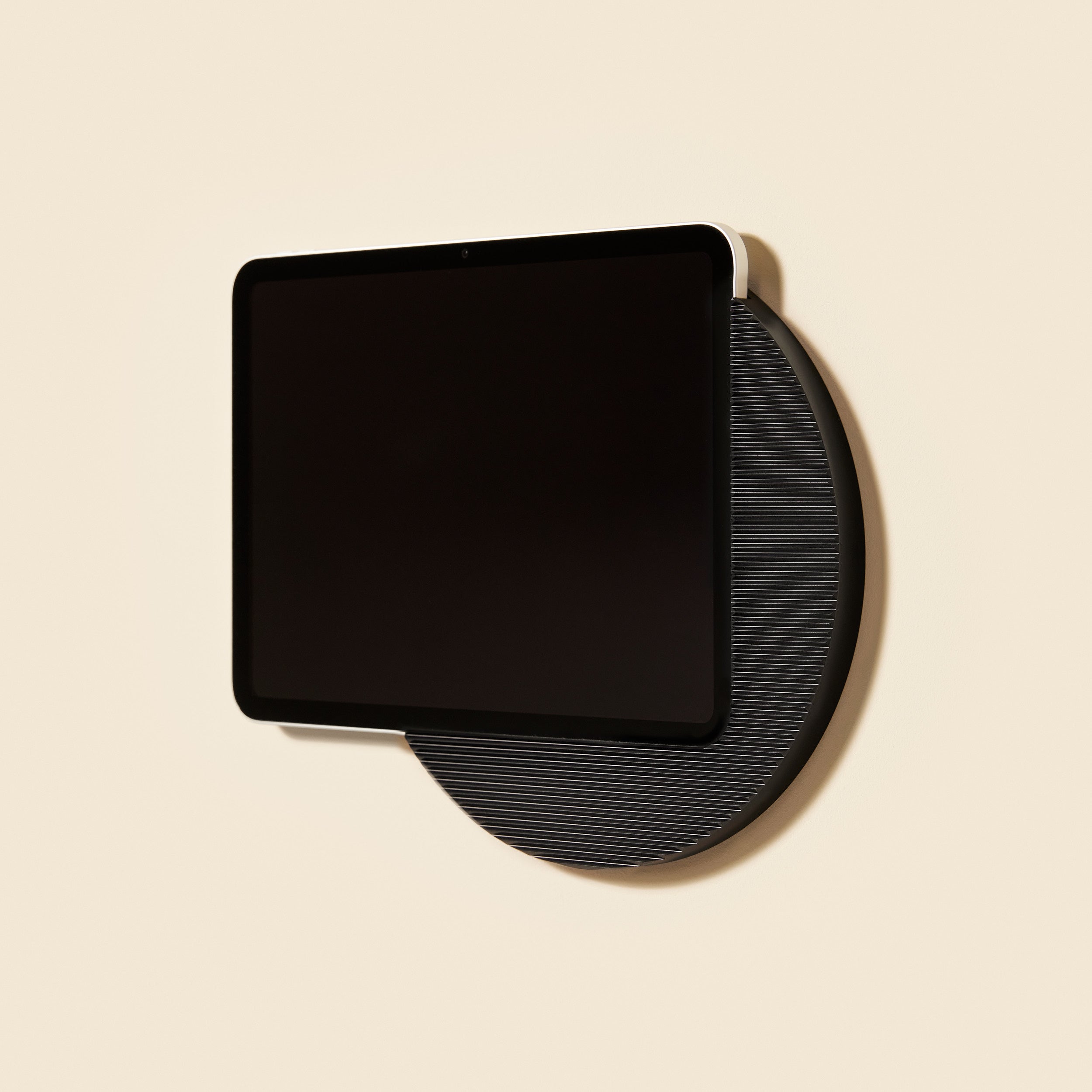 Moonlight for iPad 10.9" A16 premium wall mount with integrated charging function