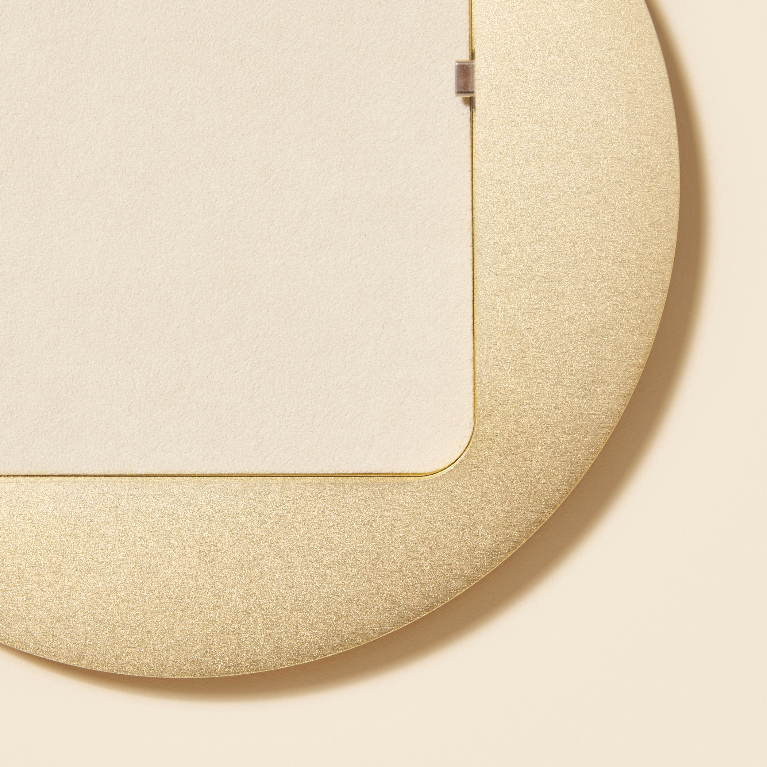 Sunset premium wall mount for iPad with permanent charging option