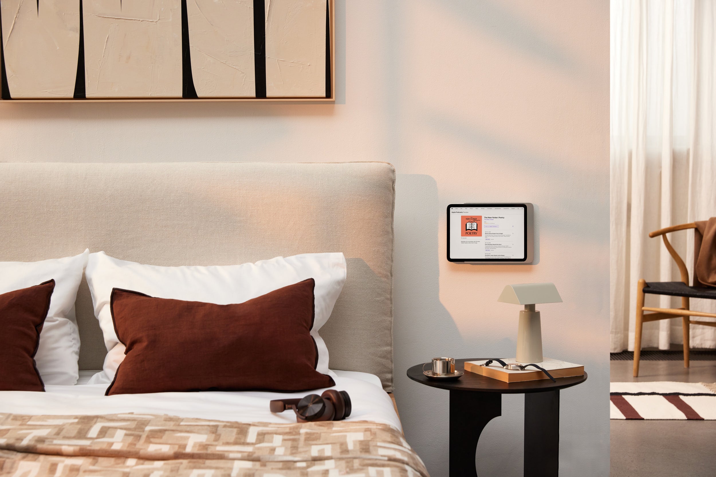 Displine wall mount for bedroom use
